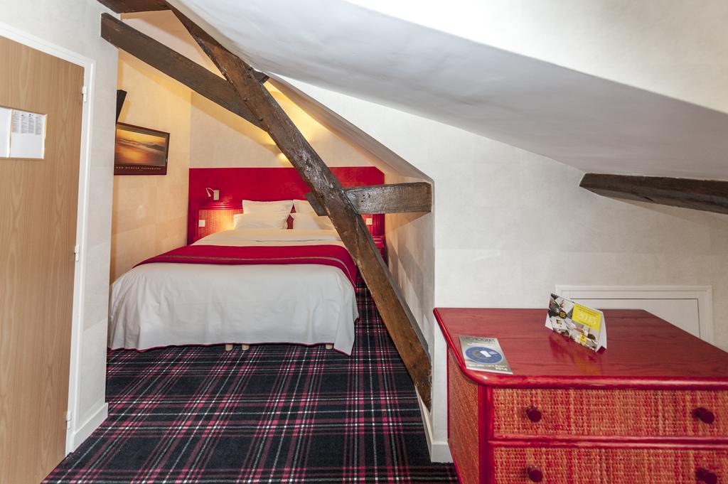 Au Relais Du Gue De Selle 호텔 Mézangers 외부 사진